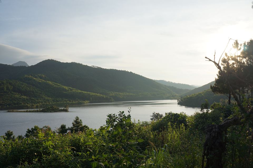 Cảnh quê thơ mộng tại đồi Khe Chè, Đông Triều (Quảng Ninh)