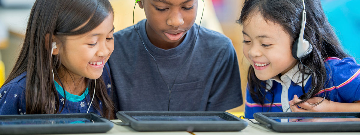Có gì trong Kids A-Z Reading hay Raz-kids mở rộng (Raz-Plus)?